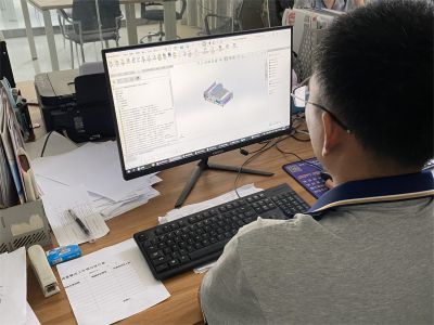 专业研发团队
